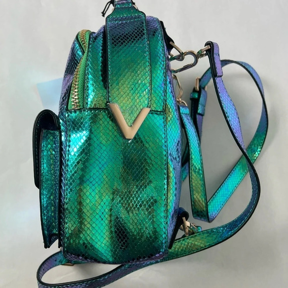 Ice Play By Iceberg Iridescent Blue And Green Mini Backpack New With Tags - Picture 4 of 12